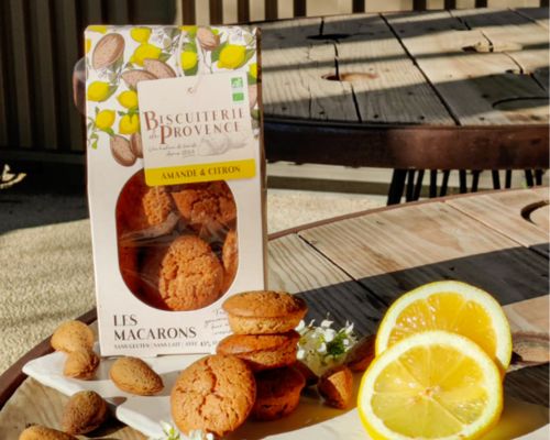 Almond and lemon organic Macaroons